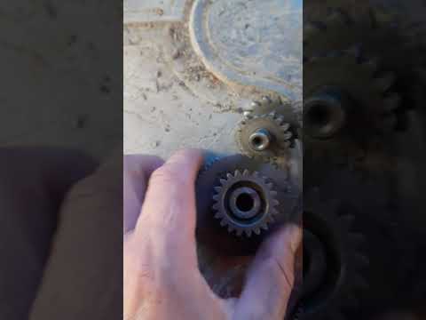 Видео: Стук при запуске двигателя мотоцикла