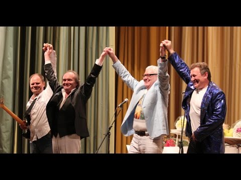 Видео: Дм.Галицкий и "Синяя птица" - Попурри - песни С. Дьячкова (фрагмент юбил. концерта В.Белянина) 2013