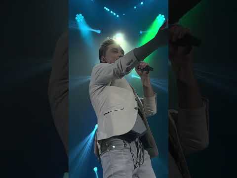 Видео: Дима Билан - Ты должна рядом быть (Уфа, 13.10.2022)