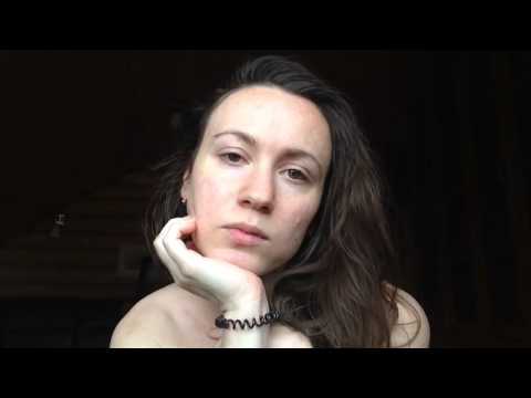 Видео: Зачем красивая девушка ломается?