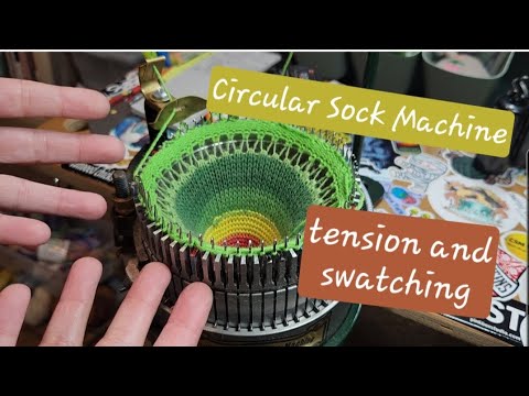 Видео: Кругловязальная машина для носков. Натяжение и выбор образцов.
