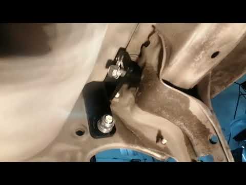 Видео: Toyota corolla fielder III, Тойота королла филдер 3 поколение. Установка ТСУ (фаркопа).