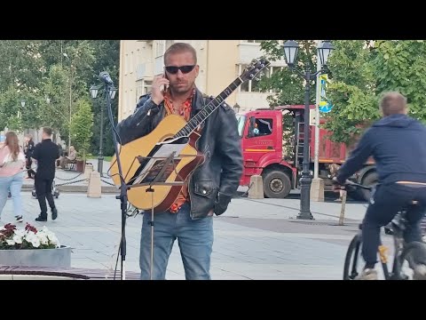 Видео: Стрит музыка города Гатчины.#стрит_музыканты 🎸👏🤘