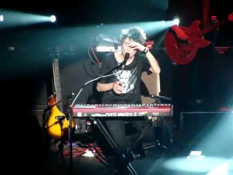 Видео: Земфира "Во мне" Париж, 18 марта 2012