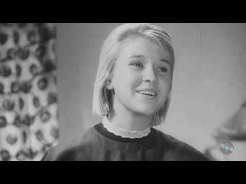 Видео: Школьные годы чудесные. Эта песня была гимном советской школы