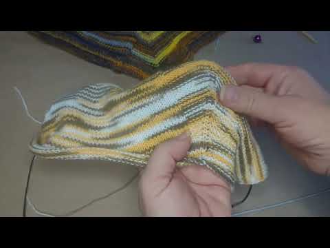 Видео: Как связать поперечные носки
