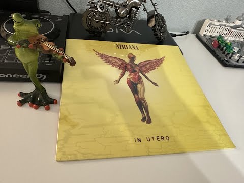 Видео: Распаковка винила Nirvana - In Utero (1993/2014 // DGC) - SPECIALIST VINYL UNPACKING #003