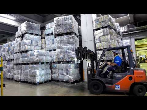 Видео: Удивительный процесс переработки: 24 000 тонн ПЭТ-бутылок перерабатывается ежегодно