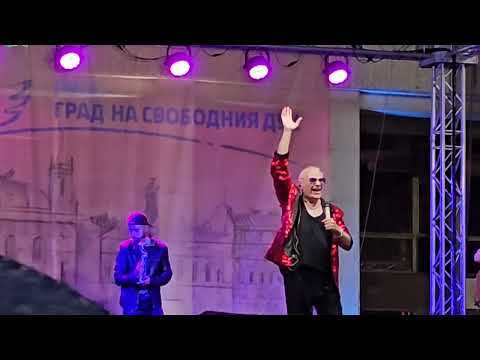 Видео: Невероятен концерт на Васил Найденов,Русе, България/Incredible concert of V Naidenov, Ruse,Bulgaria