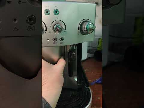 Видео: кофемашина не заваривает кофе. Delonghi. При заваривании кофе выдает ошибку