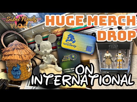 Видео: Аутлет-магазин Disney Character Warehouse | International Drive ~ ОГРОМНЫЙ выбор новых товаров!