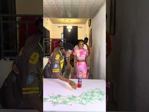 Видео: 🆕ИГРА‼️САМАЯ СМЕШНАЯ И ЗАБАВНАЯ СЕМЕЙНАЯ ИГРА ПО ПЕРЕВОРАЧИВАНИЮ БУТЫЛОК