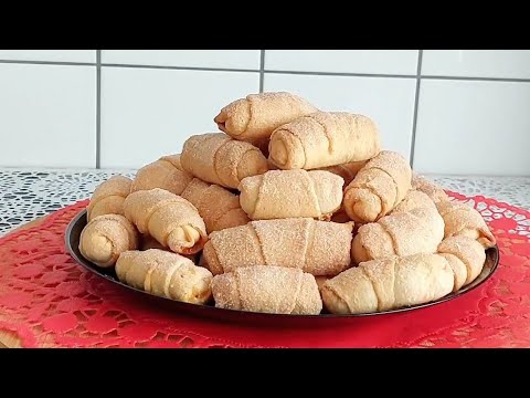 Видео: НЕЖНЫЕ И РАССЫПЧАТЫЕ РОГАЛИКИ С ВАРЁНОЙ СГУЩЁНКОЙ/Удачный вариант домашней выпечки