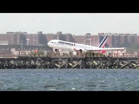 Видео: Пилот 777 теряет управление