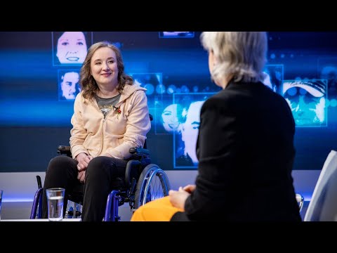 Видео: РЕАЛЬНАЯ ИСТОРИЯ⟩ Как рассеянный склероз изменил жизнь Светланы