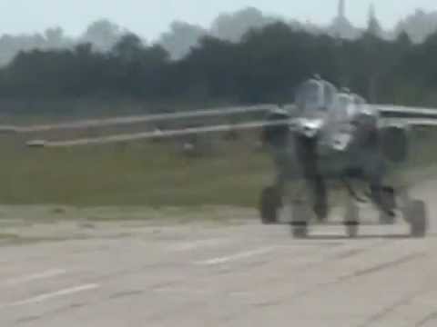 Видео: Борисоглебск-полеты Су - 25. 5-й курс.avi