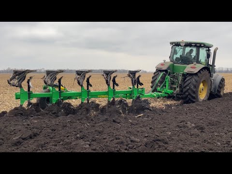 Видео: ❗️ЗАСАДИЛИ ПО РАМУ❗️ОСЬ СПРАВЖНЯ ОРАНКА❗️ ВЕЛЕС АГРО ПОН 5+1 із Заводу прямо в поле🌽John Deere 7230R
