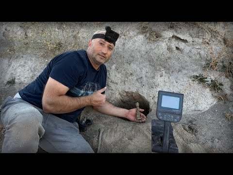 Видео: Древнее сокровище на глубине 1 метра: историческое богатство находит свет