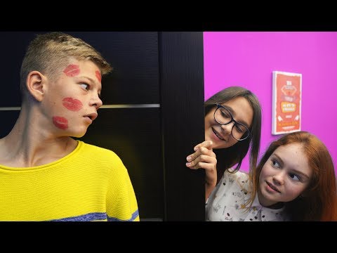 Видео: НАСТОЯЩИЙ ПОЦЕЛУЙ!!! КОВАРНЫЙ ПЛАН ДЕВОЧЕК СРАБОТАЛ!!!