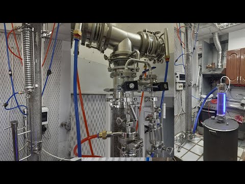 Видео: Подготовка напольной колонны к ректификации, особенности подключения к перегонному кубу. STEELMASTER