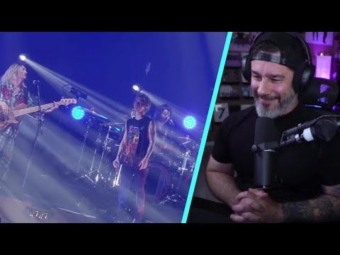 Видео: Реакция режиссера - ONE OK ROCK – Wasted Nights (BLARE FEST 2020)