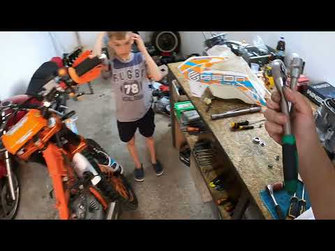 Видео: Ось тепер мотоцик повалить.Заміна дешманського карбюратора на оригінальний Geon terrax250