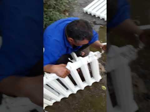 Видео: Как промыть водой чугунных  батарей