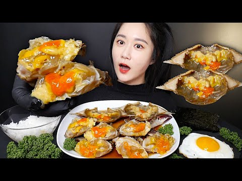 Видео: MUKBANG сырой краб, маринованный в соевом соусе Real Sound MUKBANG | ASMR | EATING SOUND