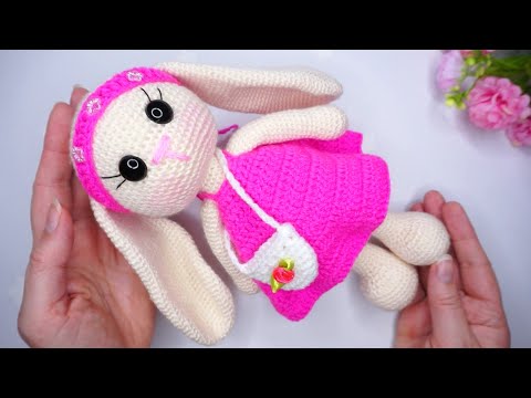 Видео: Вязаный длинаухий зайка в платье крючком /амигуруми . Подробный мастер класс . Часть 1