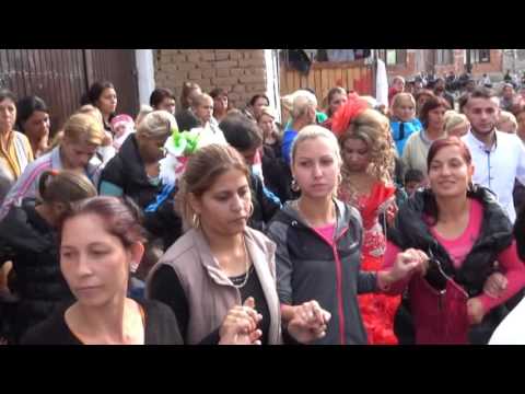 Видео: мария и димитьр годеж велинград 2015 chast 2