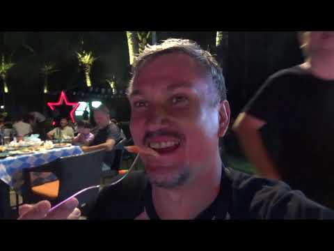 Видео: Октоберфест в отеле Шератон Санья Хайтан Бэй. Безлимитное пиво и шведский стол