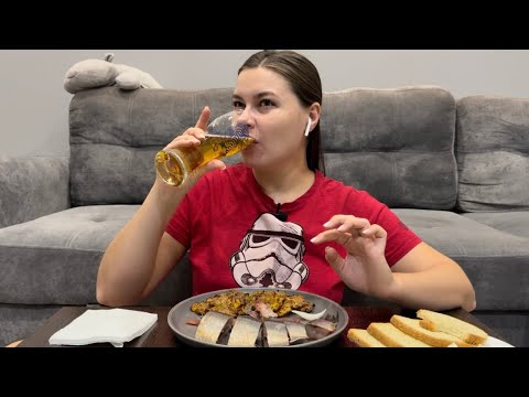 Видео: ASMR EATING Herring with potato/Кушаю селедку с картошкой