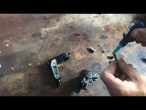 Видео: Ремонт велосипедных гидравлических тормозов. Что делать если текут гидравлические тормоза?