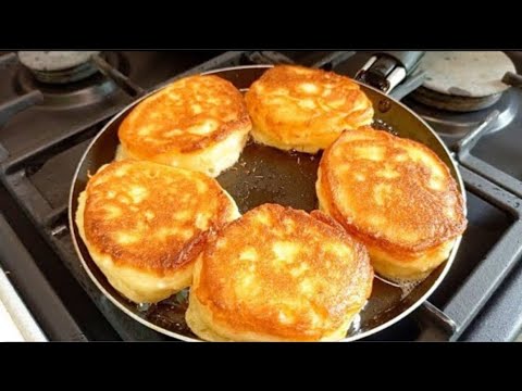 Видео: Натерла ЯБЛОКИ, смешала и пожарила:ВКУСНЯТИНА на завтрак для всейСЕМЬИ! Оладьи с Яблоками