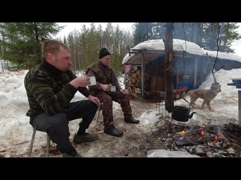 Видео: ЖИЗНЬ в ТАЙГЕ. С ЛЕОНТЬЕВИЧЕМ на КОРДОН. НЕДЕЛЮ в ТАЙГЕ. Часть третья. ЖОР ЩУКИ.