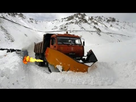Видео: Если бы на Дороге Это Не Сняли на Камеру Никто бы не Поверил Север ошибок не прощает