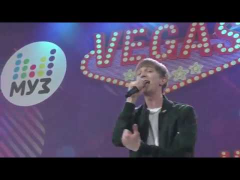 Видео: Группа DVOE - Партийная зона МУЗ-ТВ - 27.05.18