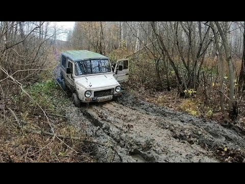 Видео: Луаз УАЗы Нивы Pajero и Toyota LC70 на бездорожье