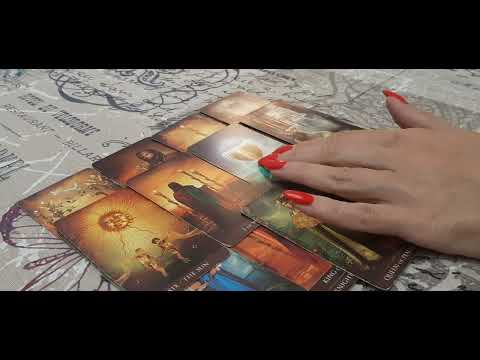 Видео: Как ТОЙ вижда вашите отношения ? Таро с Ники 🗝💕💞❣