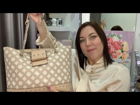 Видео: ASMR What's in my purse/ ЧТО В МОЕЙ СУМКЕ GUESS/ТИХИЙ ГОЛОС РЕЛАКС Таппинг Звук пластика Триггеры