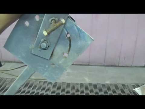 Видео: самодельная опора для покраски дверей.