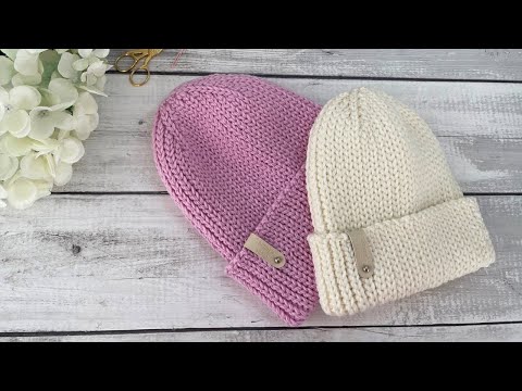 Видео: Как вязать крючком шапку-бини в стиле KNIT LOOK / Пошаговая инструкция / Бесплатное руководство п...