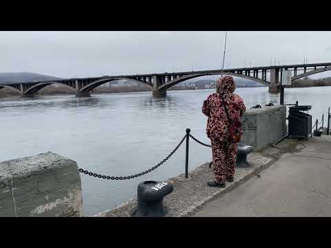 Видео: Красноярск-гуляем по центру города, Театральная площадь и памятник Д.А.Хворостовский!