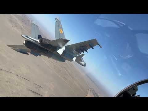 Видео: Взлет пары Су-30СМ на полном форсаже вид из кабины Ведомого