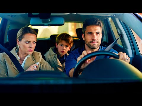 Видео: По дороге в школу наш сын спросил: «Почему мама снова ночевала в другом доме?» — Я не ответил