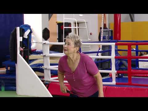 Видео: Отметили юбилей турниром по бадминтону