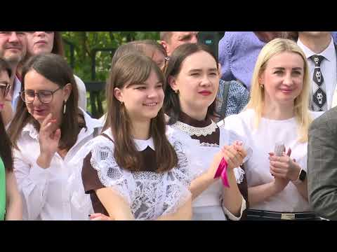 Видео: Последний звонок в гимназии №2 Солигорск