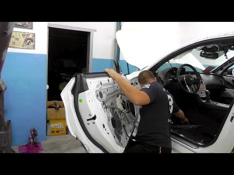 Видео: Infiniti Q60 S. Разборка, перепаковка, регулировка водительской двери.