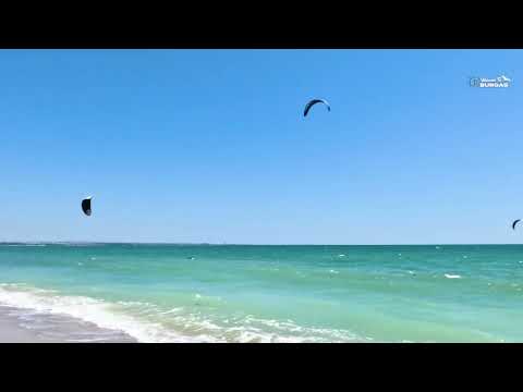 Видео: Кайт Сърф в сърфзоната на морската градина в Бургас.