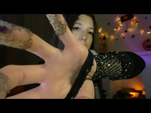 Видео: 🕸️ASMR Быстрый неразборчивый шепот+паутинка с визуалками | whisper and a cobweb